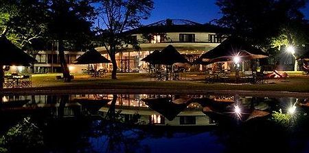 Hwange Safari Lodge Dete Bagian luar foto