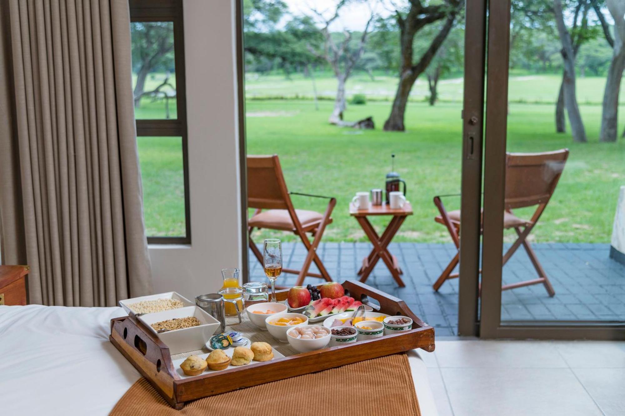 Hwange Safari Lodge Dete Bagian luar foto