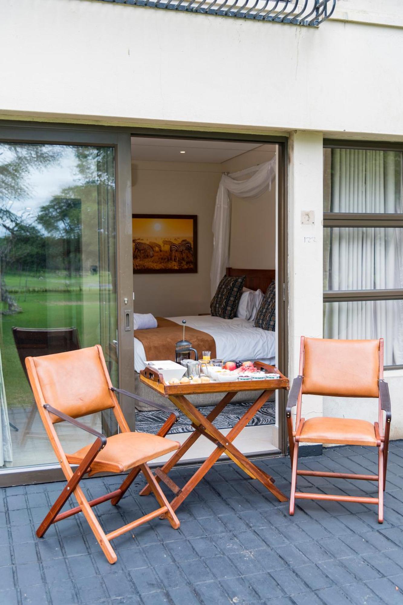 Hwange Safari Lodge Dete Bagian luar foto