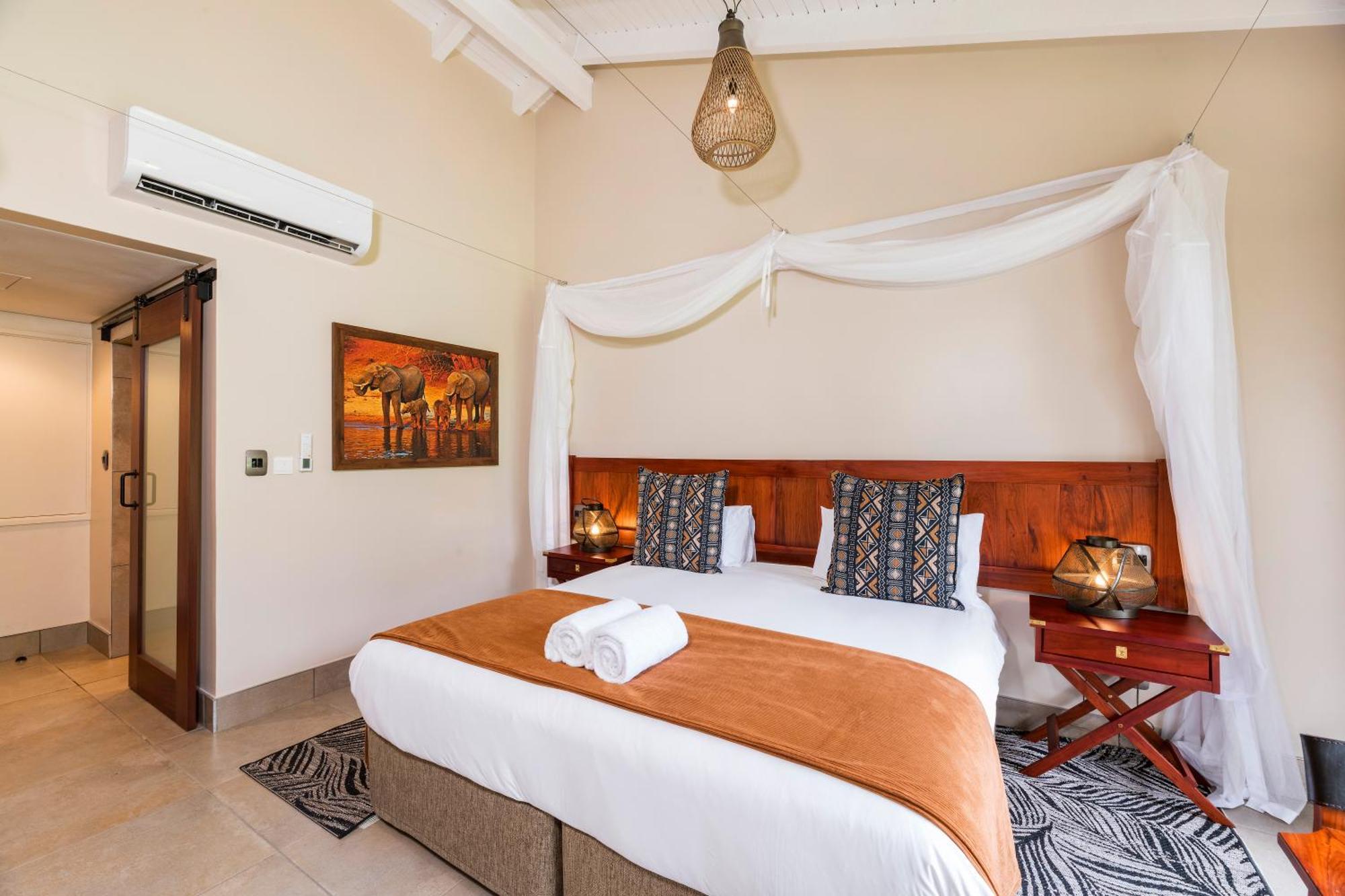Hwange Safari Lodge Dete Bagian luar foto