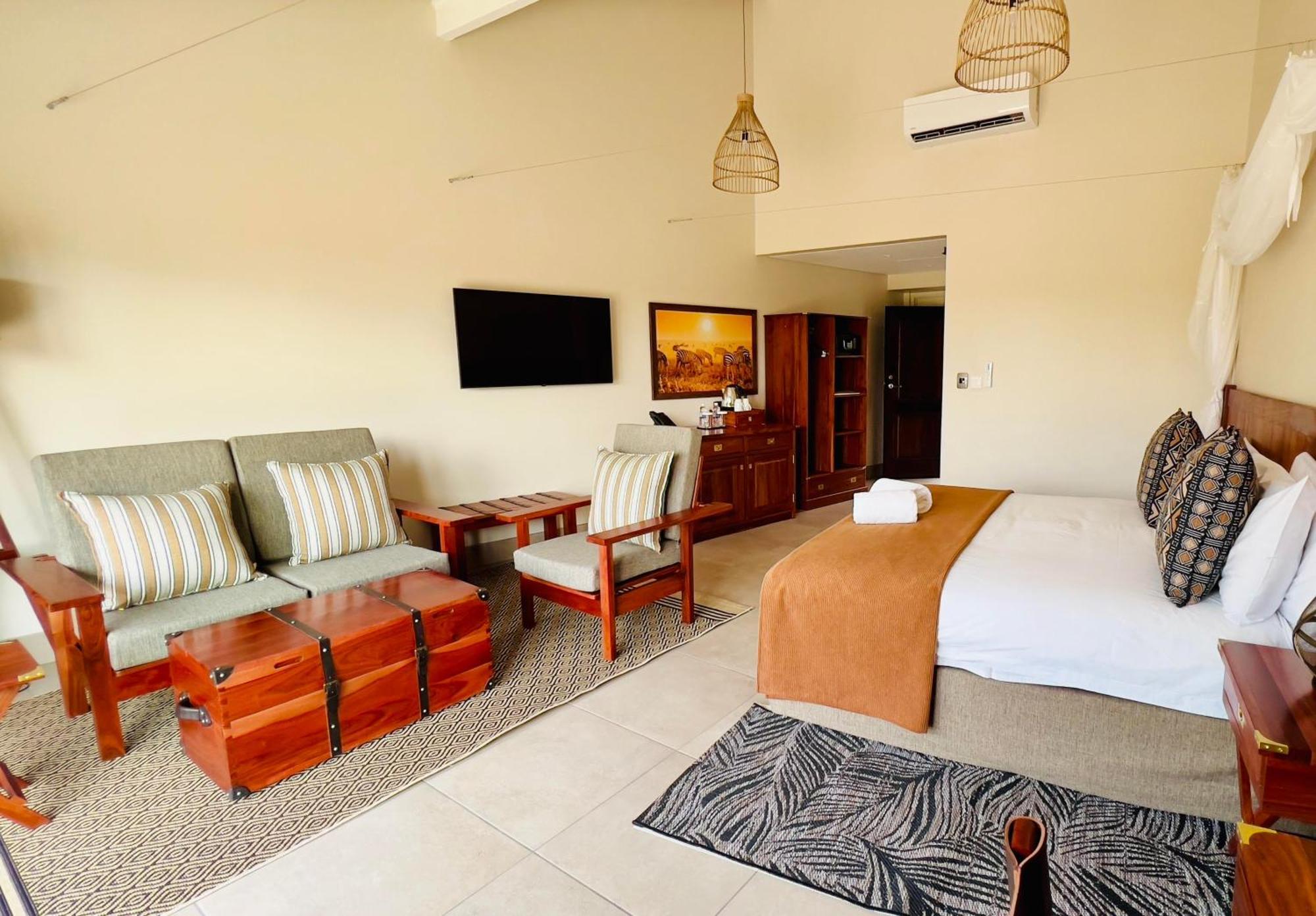 Hwange Safari Lodge Dete Bagian luar foto